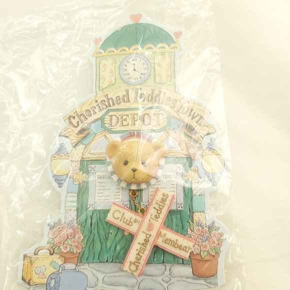 Enesco Cherished Teddies Club Town Depot Lloyd Figurine Membership Kit - Picture 3 of 12